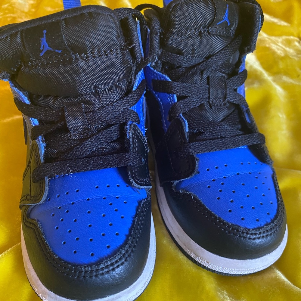Toddler Jordan 1’s Royal Blue and Black 8C